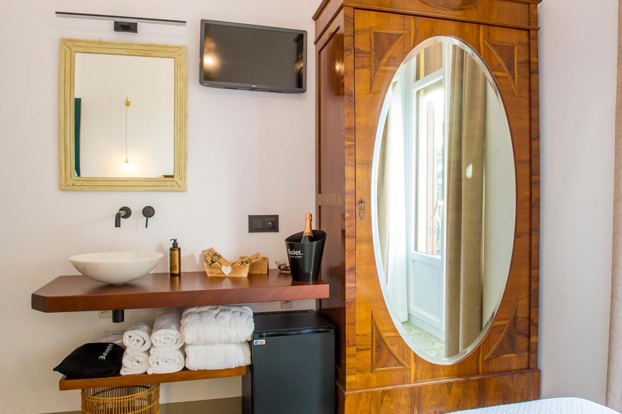 Bed and Breakfast Bolet Casa Modernista Castellvi de la Marca Esterno foto